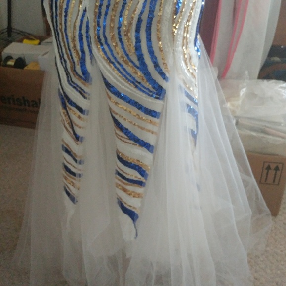 New Mermaid Style Flame Sequin and Tulle Dress - Picture 2 of 4